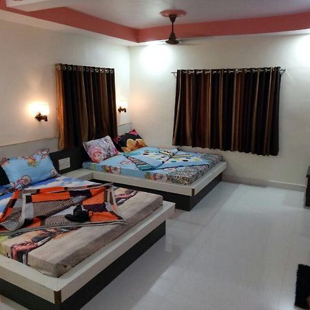 Hotel Madhumalti มาเทรัน ภายนอก รูปภาพ