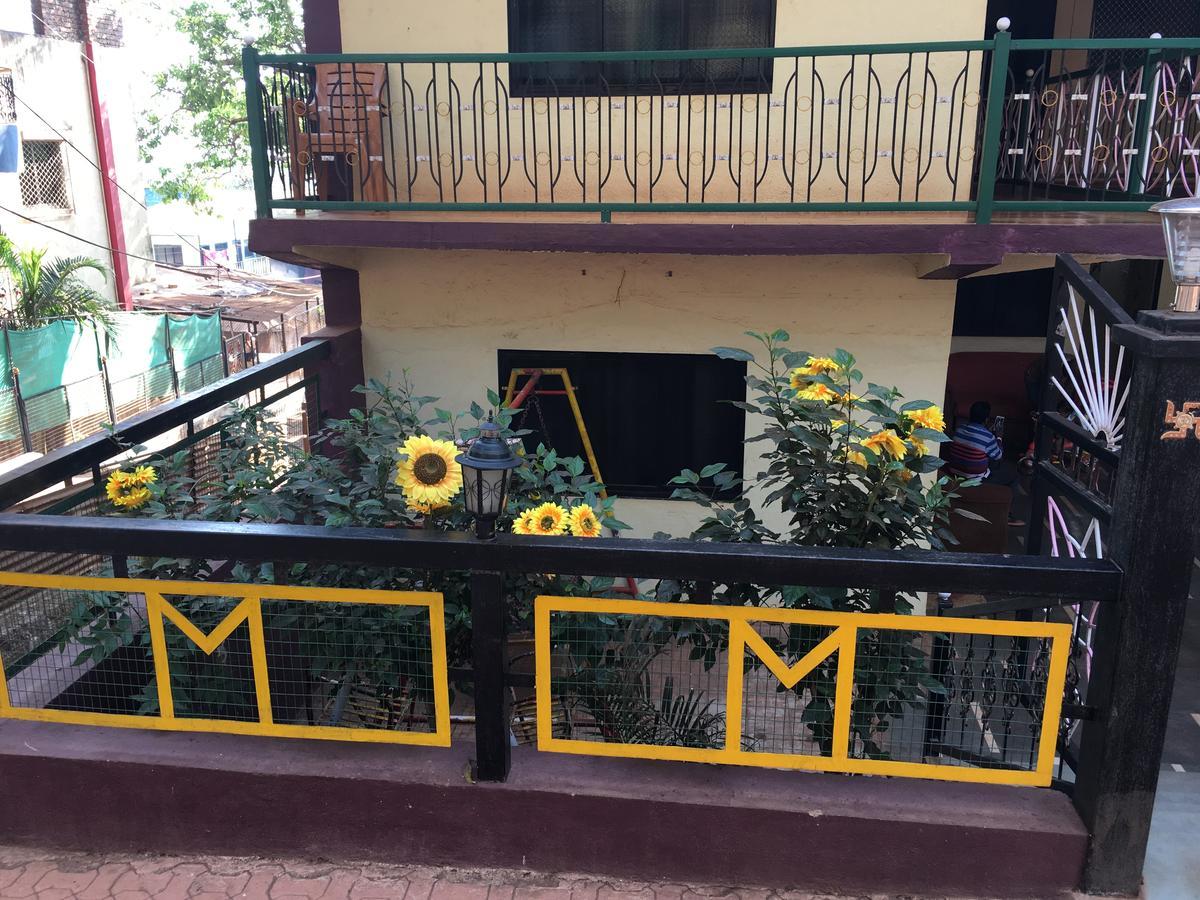 Hotel Madhumalti มาเทรัน ภายนอก รูปภาพ