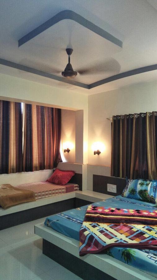 Hotel Madhumalti มาเทรัน ภายนอก รูปภาพ